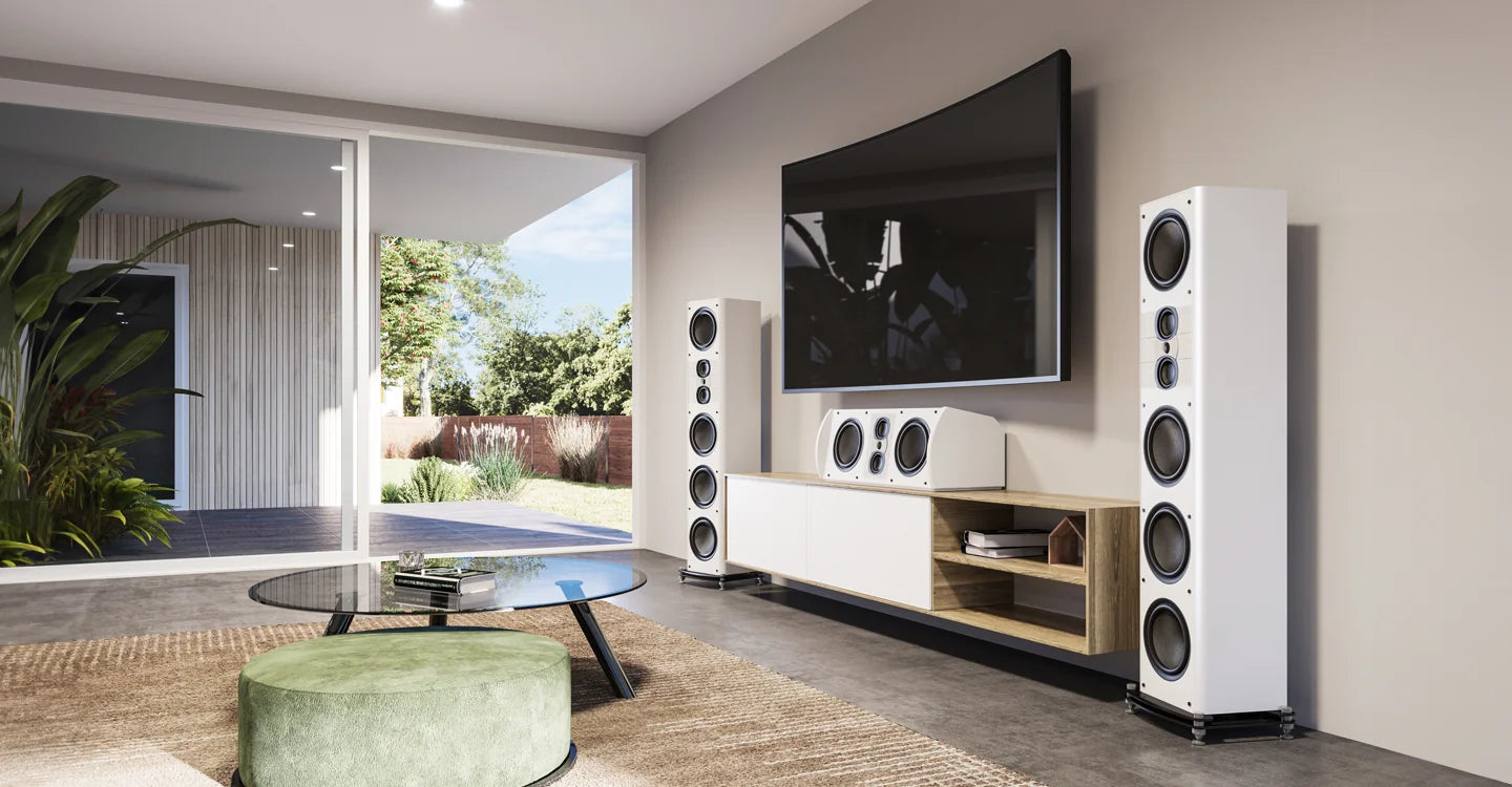 8600i in a living room